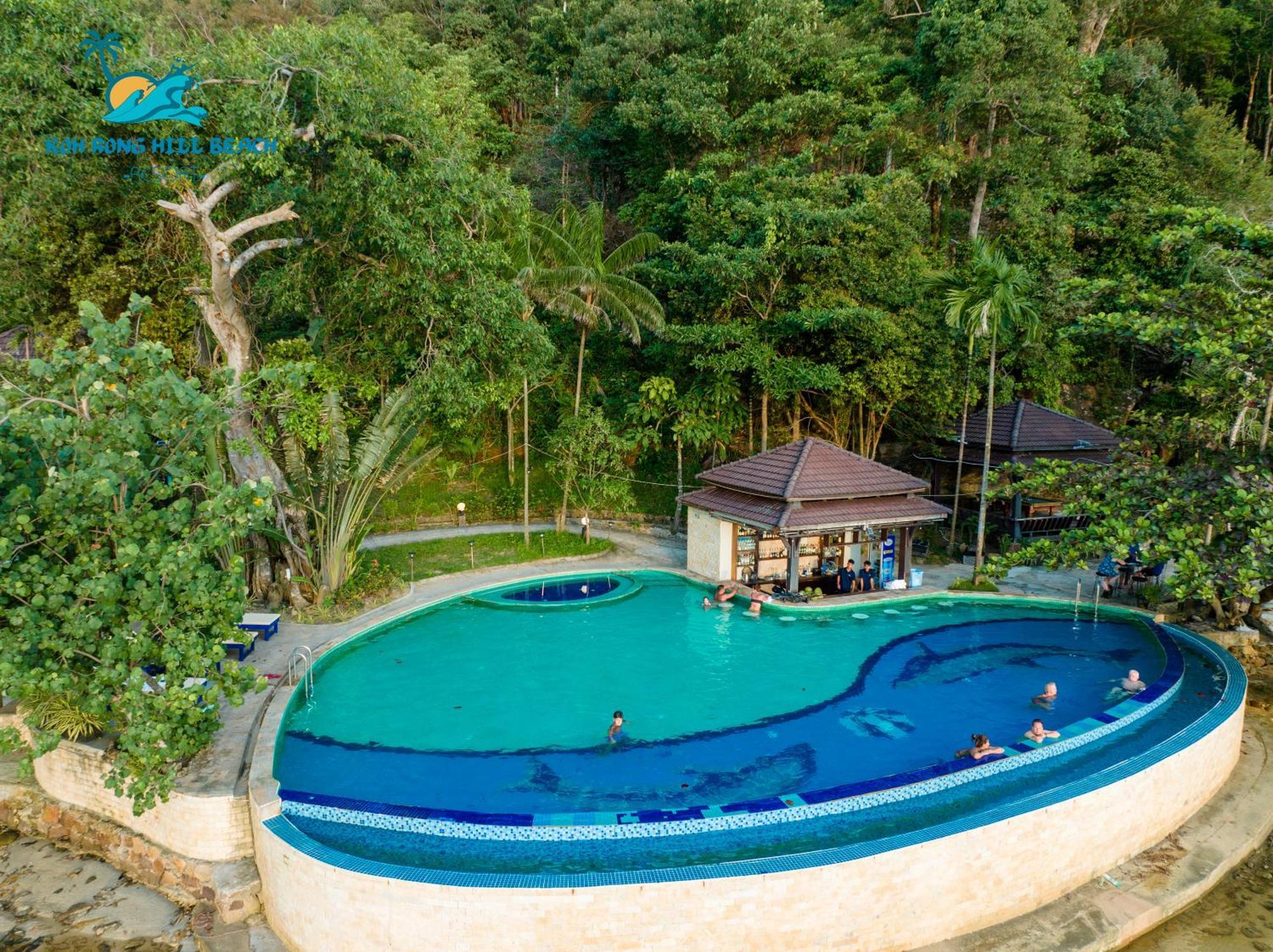 Koh Rong Hill 渡假村 Derm Tkov Village